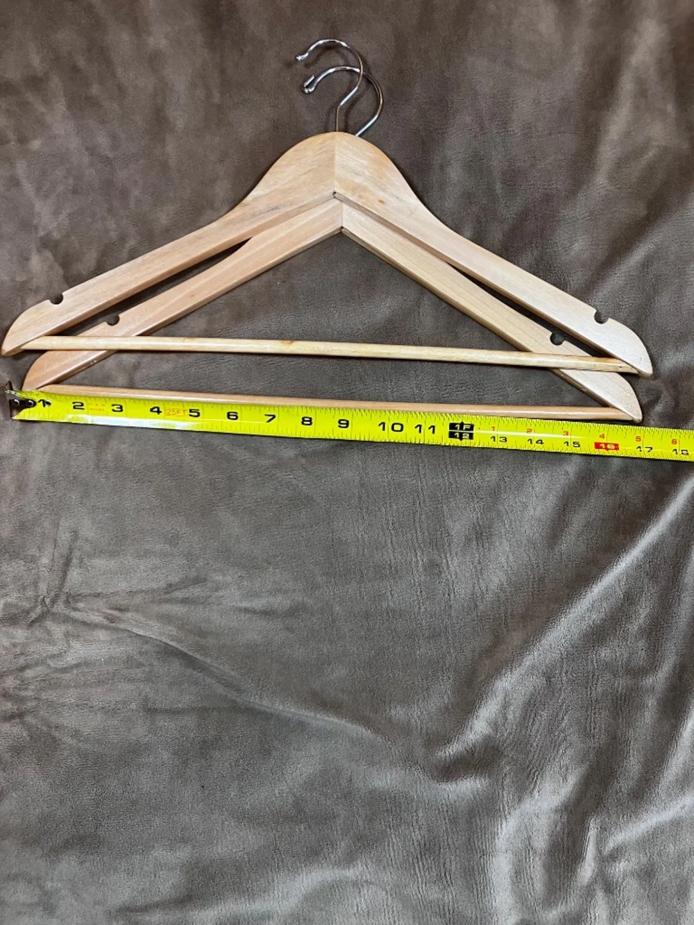 Wood Hangers Set of 7 with slip resistant notch for dresses to suits to blouses